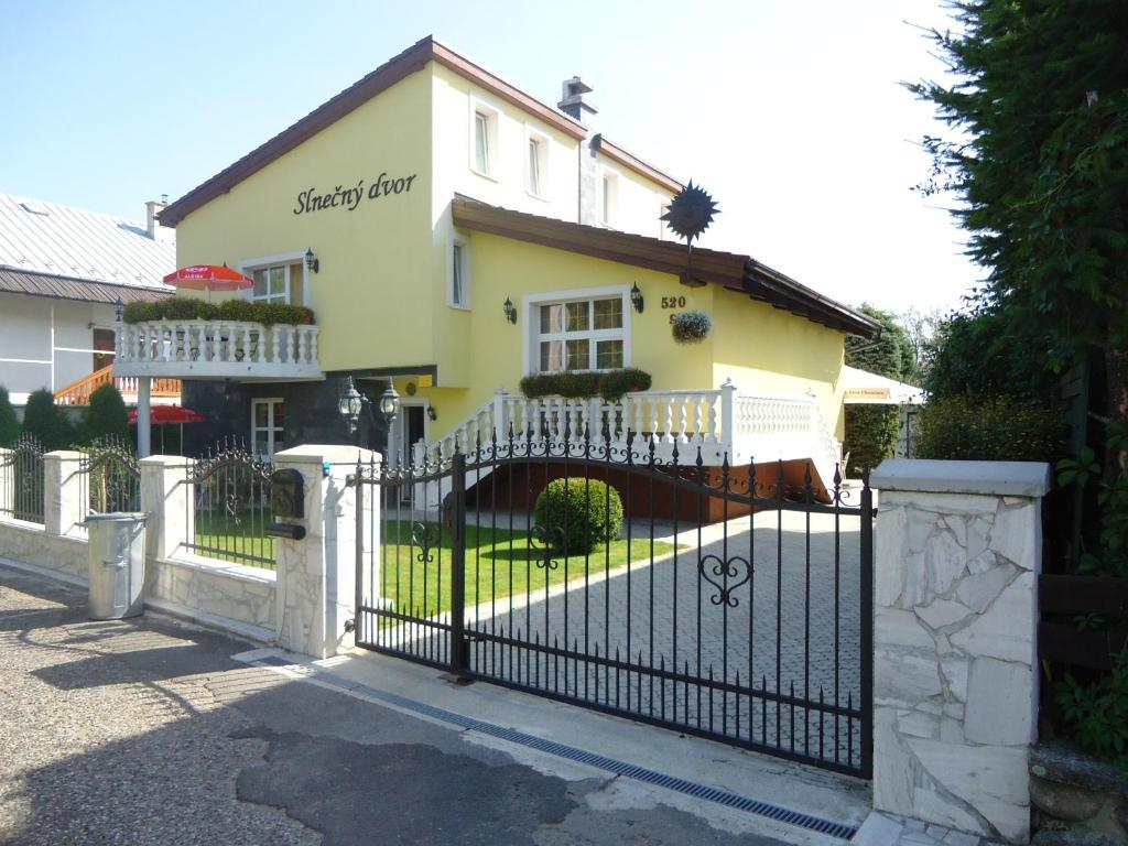 Ferienwohnung Slnecny Dvor Vel'ka Lomnica Exterior foto